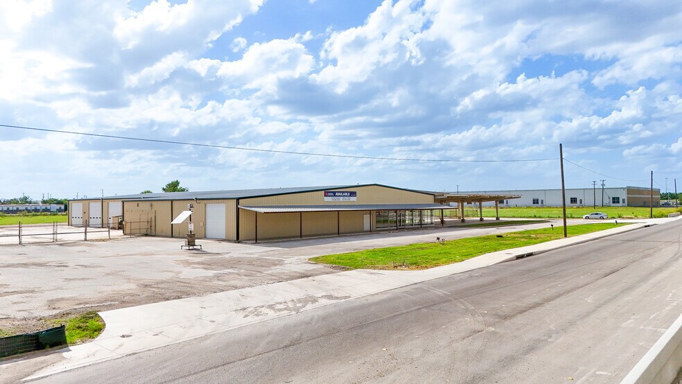 Primary Photo Of 9415 NE Loop 410, San Antonio Distribution For Lease