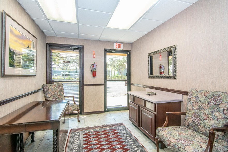 More Photos Of 13080 S Belcher Rd, Largo Office For Lease