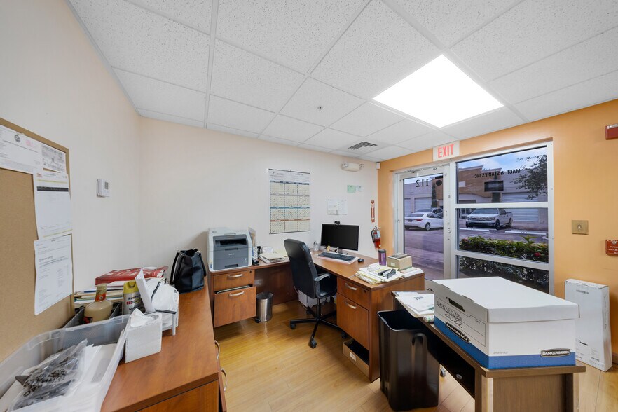 More Photos Of 2051 NW 112th Ave, Doral Showroom For Sale