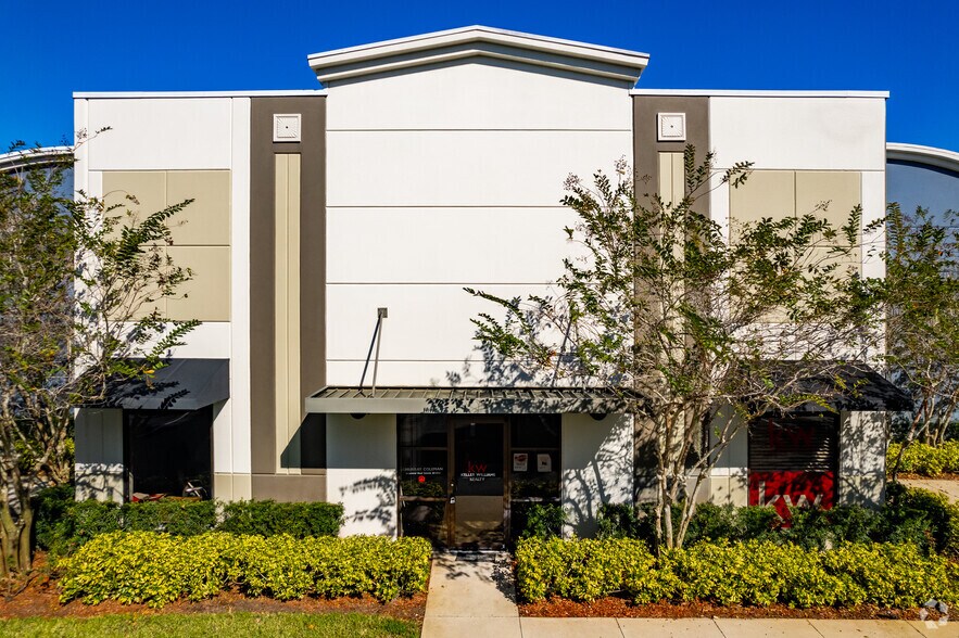More Photos Of 8600 Commodity Cir, Orlando Showroom For Lease