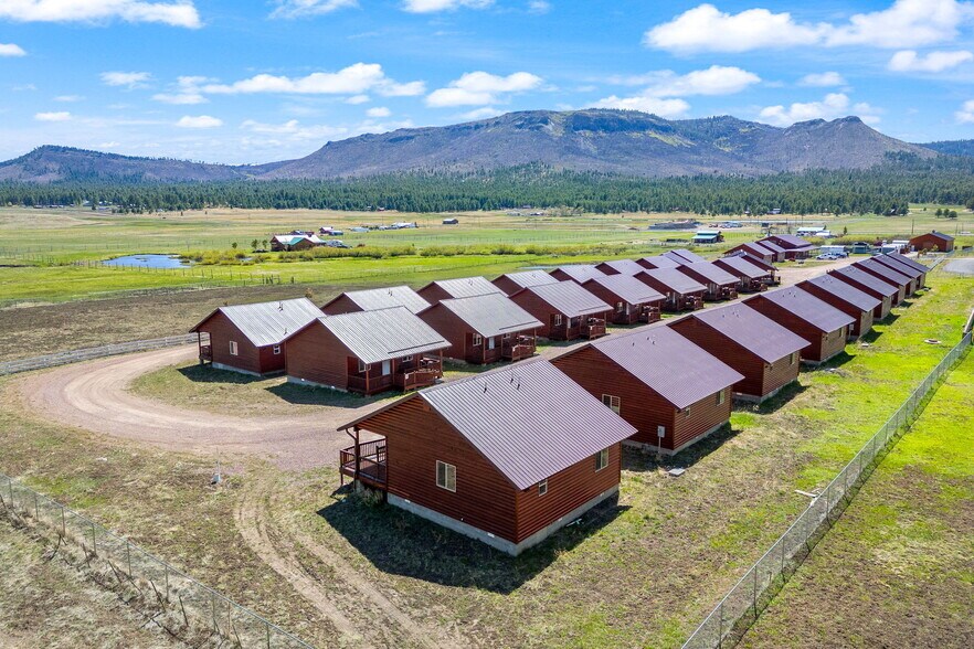 More Photos Of 2 County Road 2141 rd, Alpine Hotel For Sale