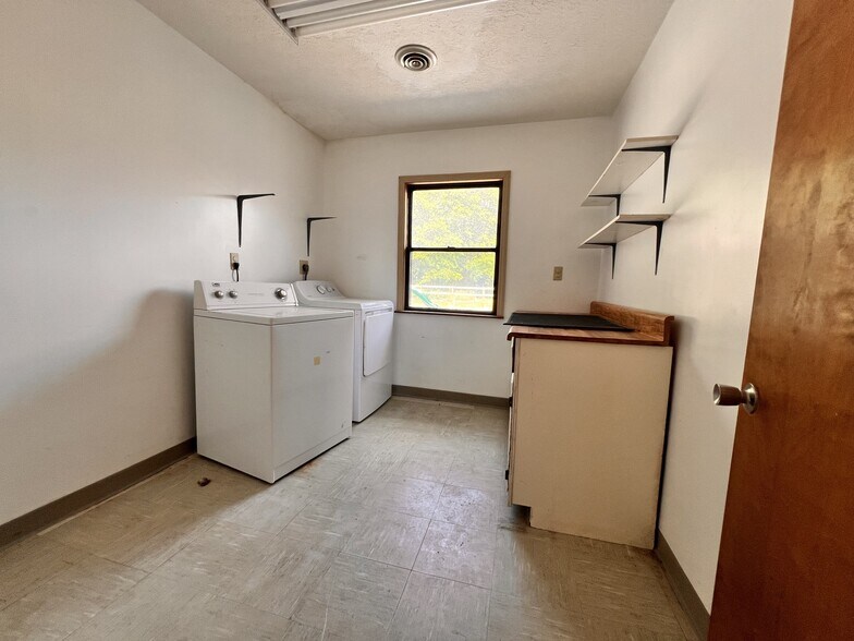 More Photos Of 1965-125 E Ohio Pike, Amelia Daycare Center For Sale