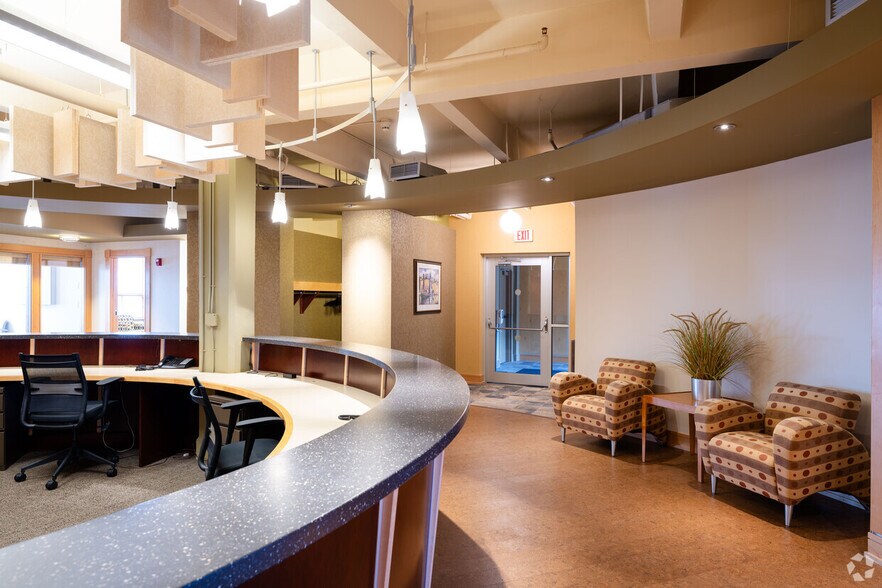 More Photos Of 70 W Chippewa St, Buffalo Office For Lease