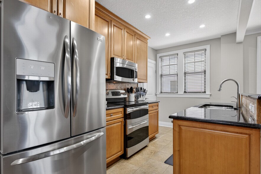 More Photos Of 1710 River Rd, Jacksonville Apartments For Sale