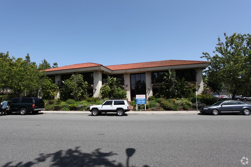 More Photos Of 468 Pennsfield Pl, Thousand Oaks Office For Sale