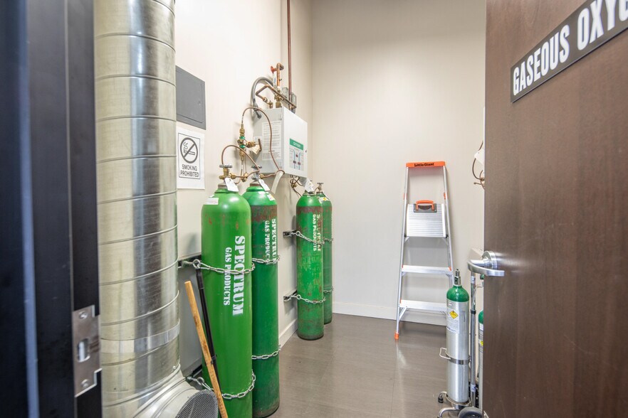 More Photos Of 113 Waterworks Way, Irvine Medical For Sale