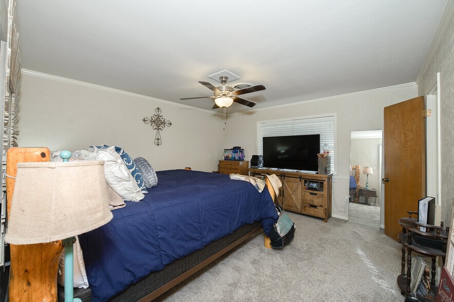 More Photos Of 11184 Dan Williams Ln, College Station Warehouse For Sale