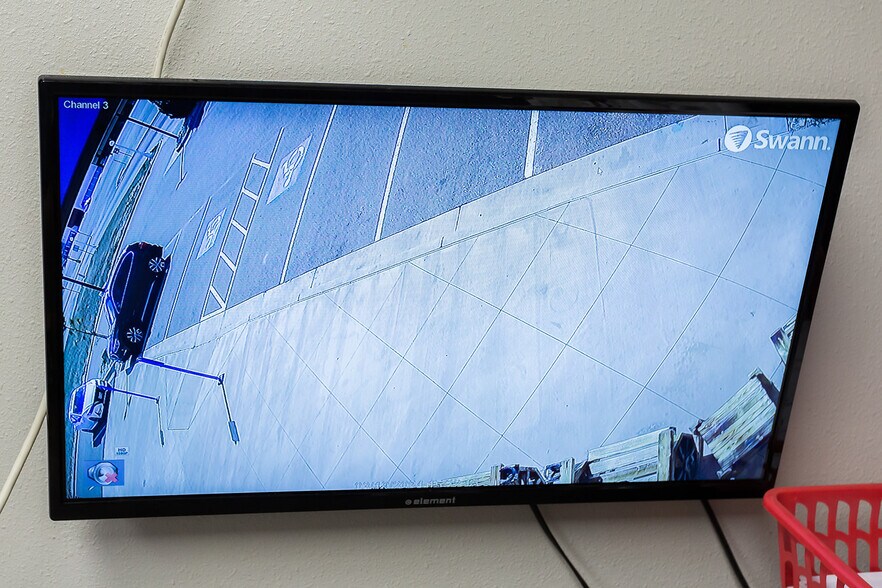 More Photos Of 1140 Kermit St, Plainview Restaurant For Sale