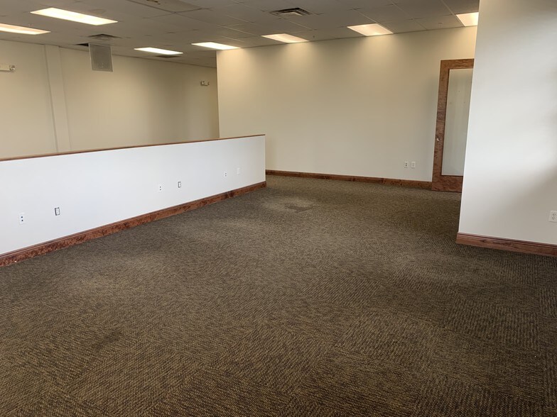 More Photos Of 4300 S Highway 27, Clermont Storefront Retail Office For Lease