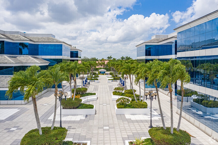 More Photos Of 7280 W Palmetto Park Rd, Boca Raton Office For Lease