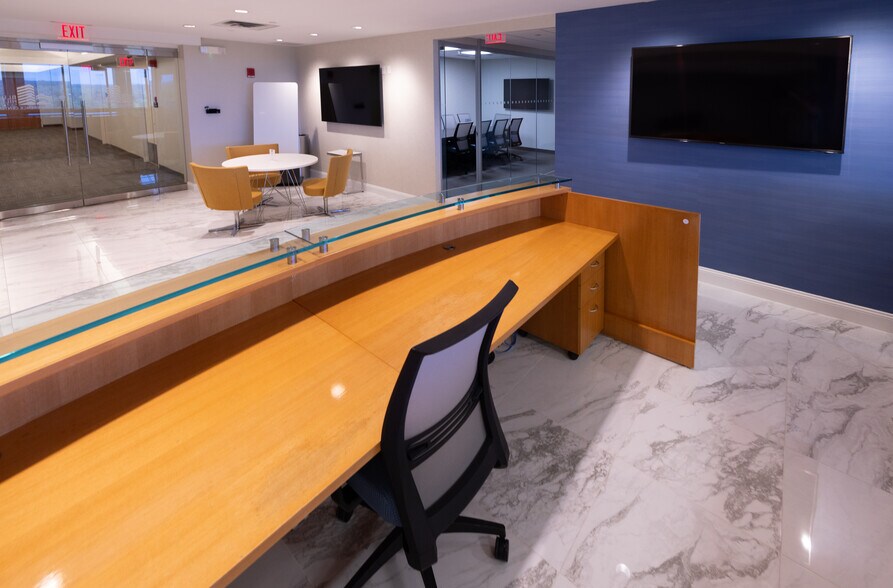 More Photos Of 1 Blue Hill Plz, Pearl River Unknown For Lease