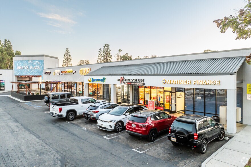More Photos Of 3370-3400 S Bristol St, Santa Ana Freestanding For Lease