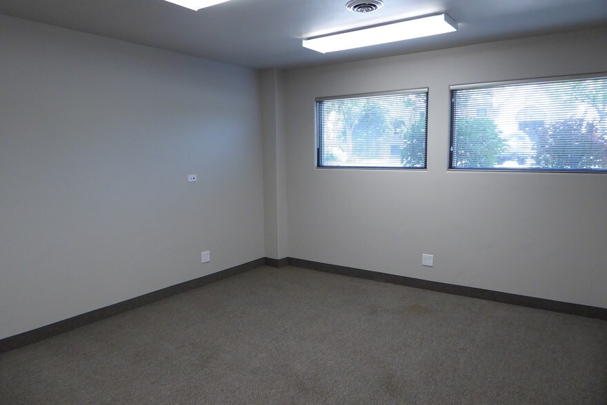 More Photos Of 132 E 5th St, Delta Office For Lease