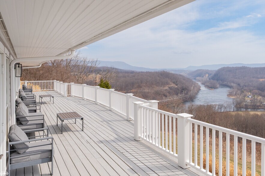 More Photos Of 125 River Ridge Dr, Pearisburg Hospitality For Sale