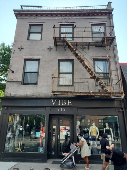 More Photos Of 212 Eighth Ave, New York Apartments For Lease