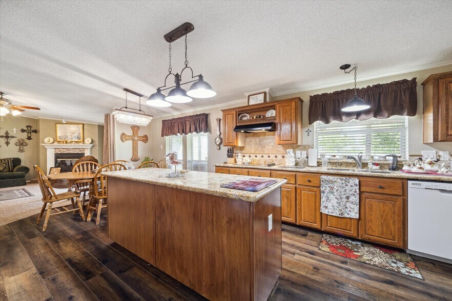 More Photos Of 18232 County Road 127, Pearland Lodge Meeting Hall For Sale