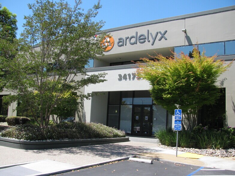 More Photos Of 34175 Ardenwood Blvd, Fremont Research And Development For Lease