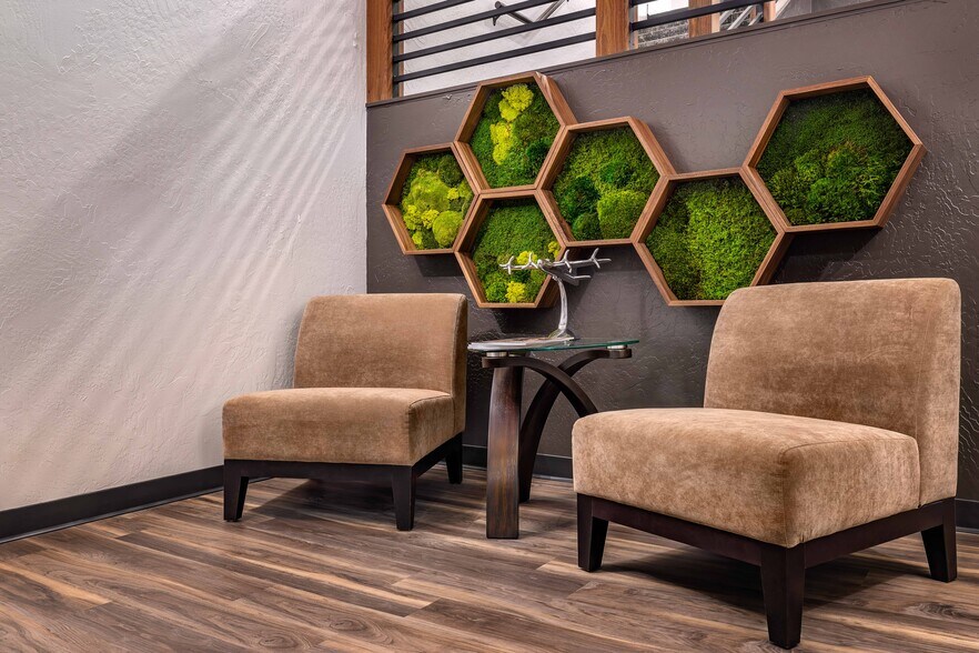 More Photos Of 3745 S Fremont Ave, Springfield Office Residential For Sale