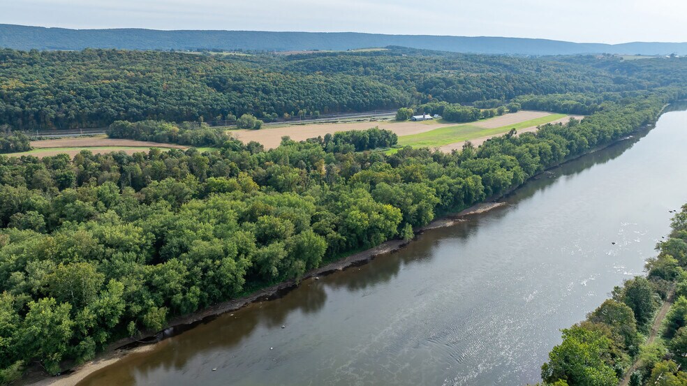 More Photos Of 338 E Front St, Berwick General Retail For Sale