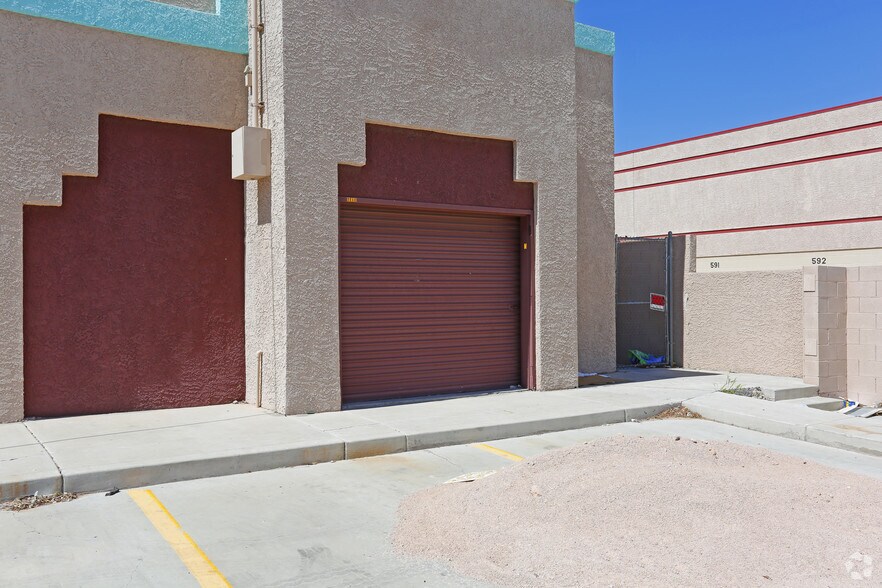 More Photos Of 3210-3228 N Rancho Dr, Las Vegas Unknown For Lease
