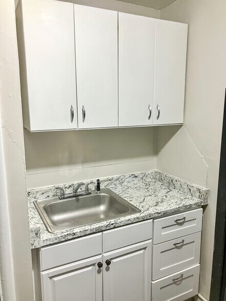 More Photos Of 3552 Morrison Rd, Denver Apartments For Sale