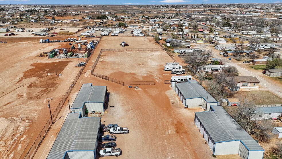 More Photos Of 5405 E Highway 80, Midland Warehouse For Lease