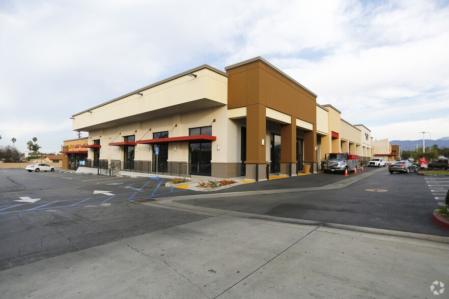 More Photos Of 119-207 N Grand Ave, Covina Unknown For Lease