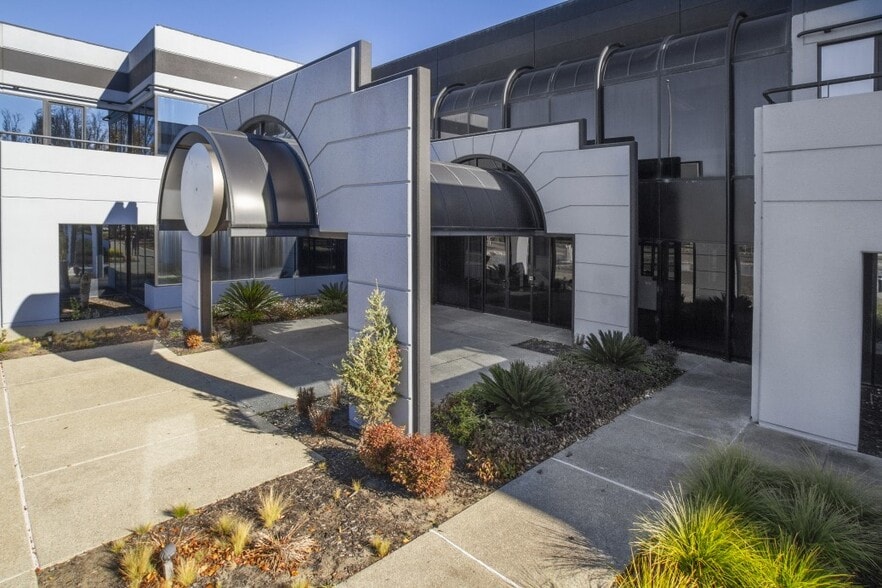 More Photos Of 1150-1220 Harbor Bay Pky, Alameda Office For Lease