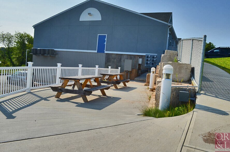 More Photos Of 42 Ozick Dr, Durham Showroom For Lease