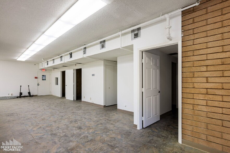 More Photos Of 45585 Commerce St, Indio Warehouse For Sale