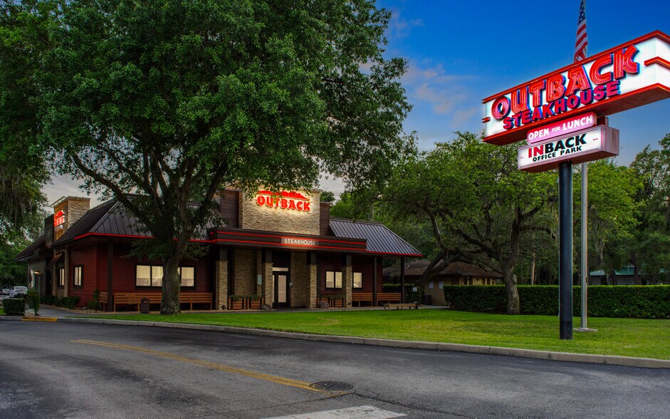 Primary Photo Of 2225 W Highway 44, Inverness Restaurant For Sale