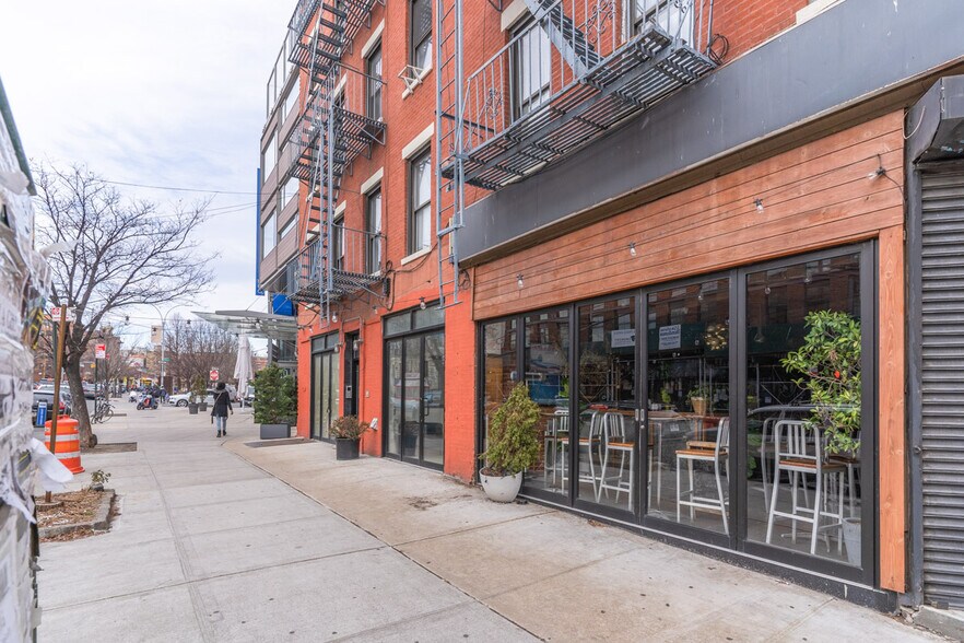More Photos Of 251-253 Metropolitan Ave, Brooklyn Apartments For Lease