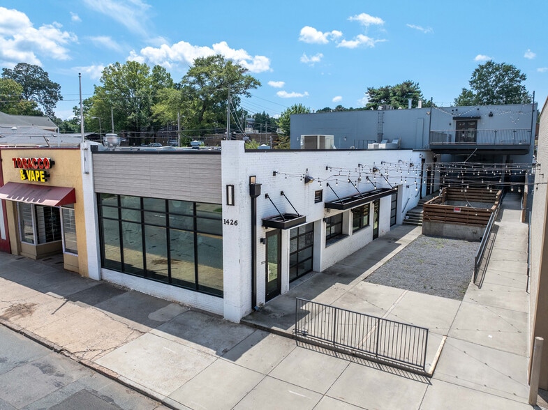 Primary Photo Of 1426 E 4th St, Charlotte Restaurant For Lease