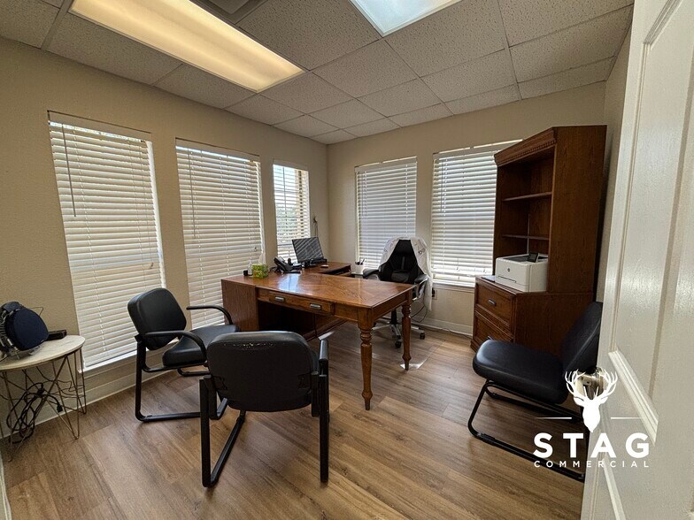 More Photos Of 2540 Lillian Miller Pky, Denton Office For Lease