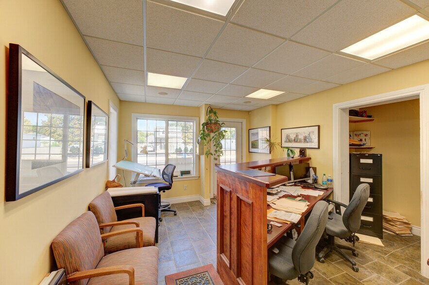 More Photos Of 60-62 Colborne St W, Brantford Storefront Retail Residential For Sale