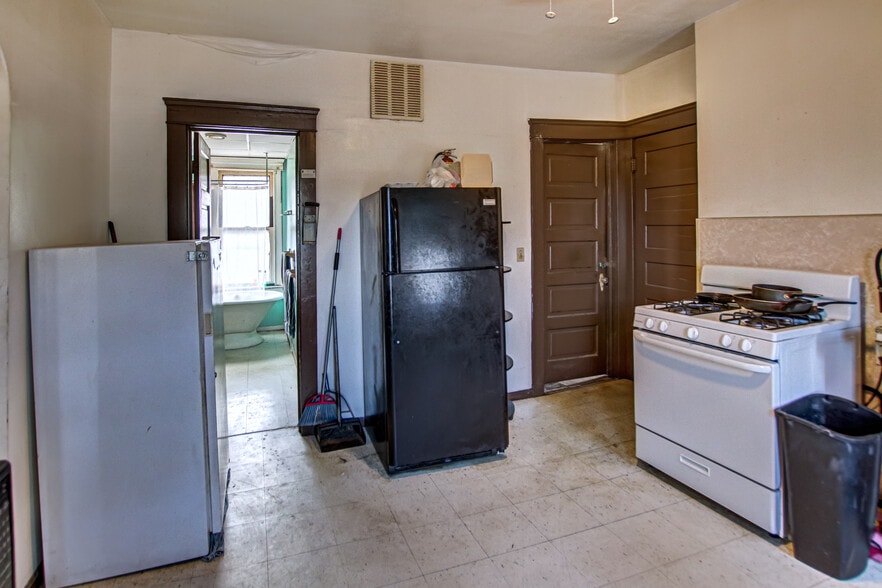 More Photos Of 6602 Harvard Ave, Cleveland General Retail For Sale