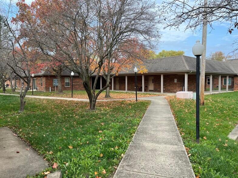 More Photos Of 200 N 11th St, Greenfield Apartments For Sale