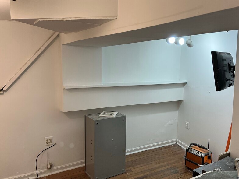 More Photos Of 4009 34th St, Mount Rainier Restaurant For Sale