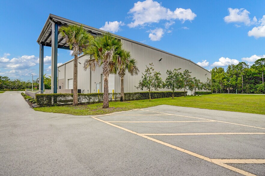 More Photos Of 4774 S Jenkins Rd, Fort Pierce Industrial For Sale