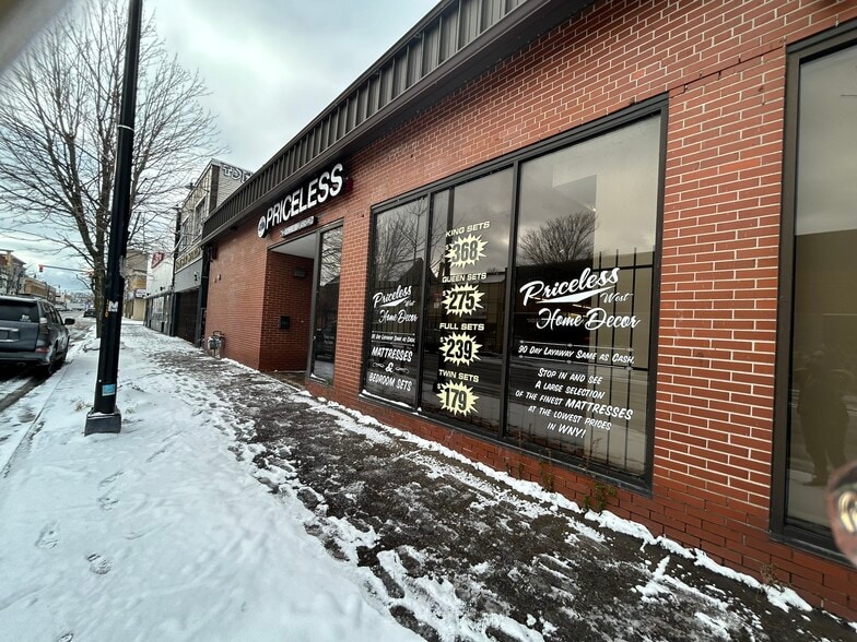 More Photos Of 118 Grant St, Buffalo Storefront Retail Office For Lease