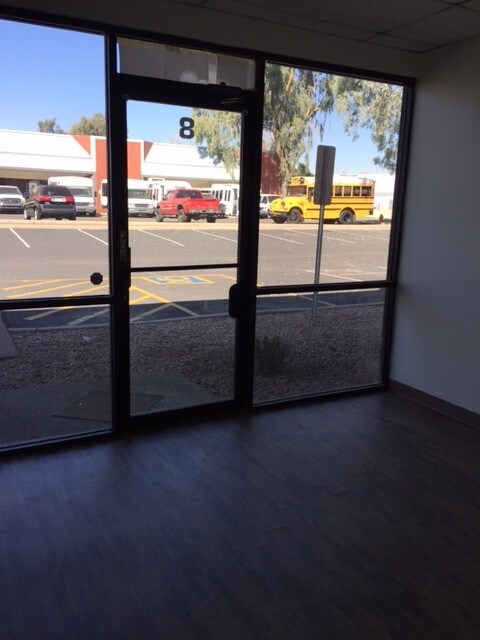 More Photos Of 3334-3432 W Wilshire Dr, Phoenix Warehouse For Lease