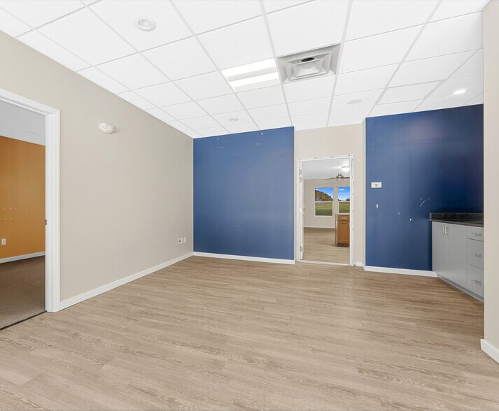 More Photos Of 180 Willey St, Morgantown Storefront For Sale