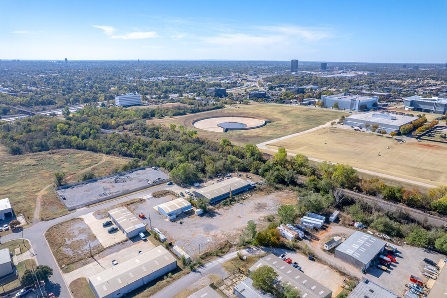 More Photos Of 319-323 NW 59th St, Oklahoma City Manufacturing For Sale