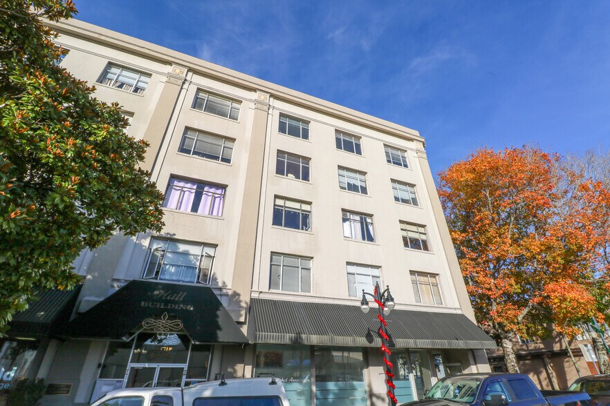 More Photos Of 320 Central Ave, Coos Bay Office For Sale