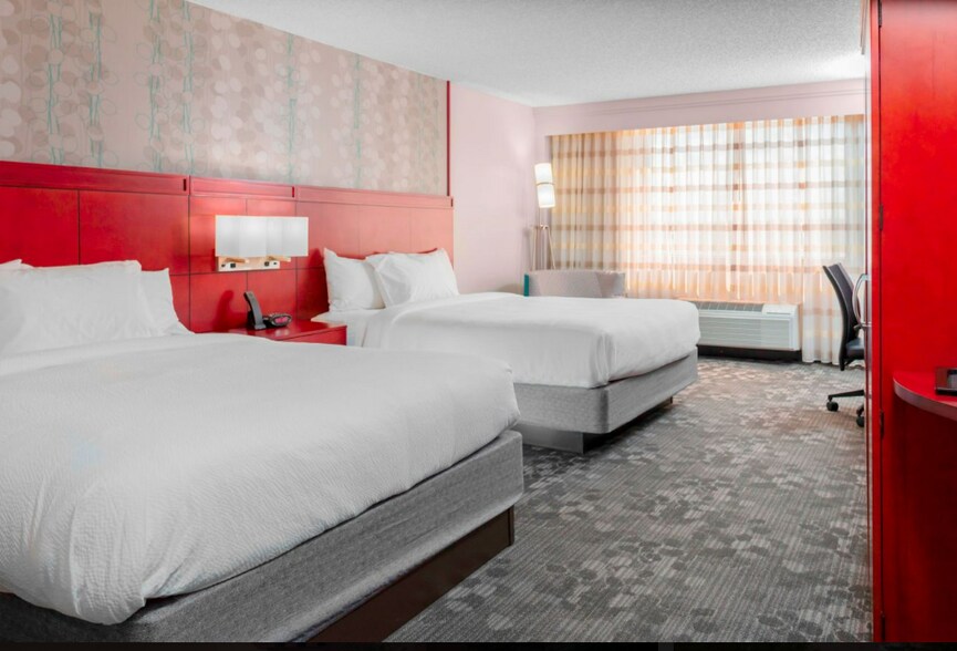 More Photos Of 1721 E Central Texas Expy, Killeen Hotel For Sale