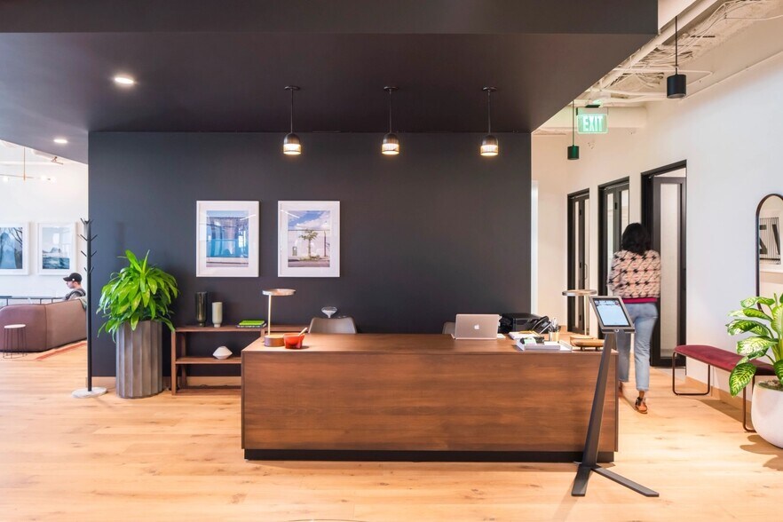 More Photos Of 6701 Center Dr W, Los Angeles Office For Lease