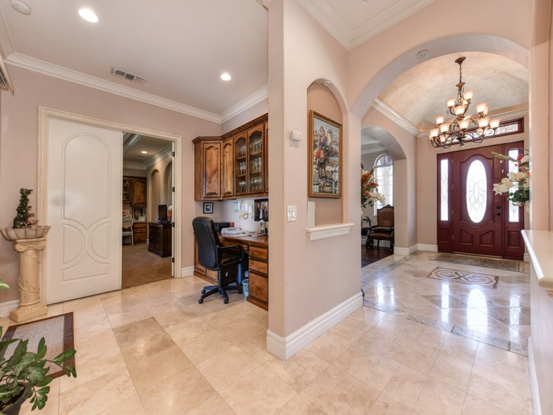 More Photos Of 6821 Lincoln Ave, Carmichael Congregate Senior Housing For Sale