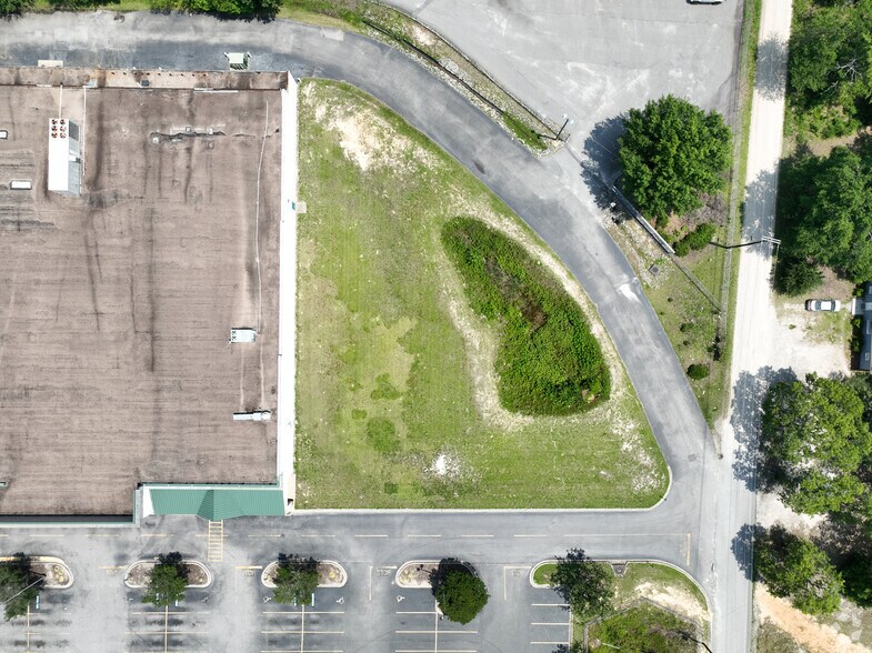 More Photos Of 4360 Augusta Rd, Lexington Unknown For Lease