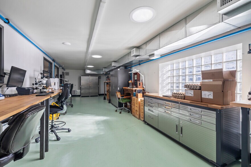 More Photos Of 324 Jefferson St, Fort Collins Warehouse For Lease