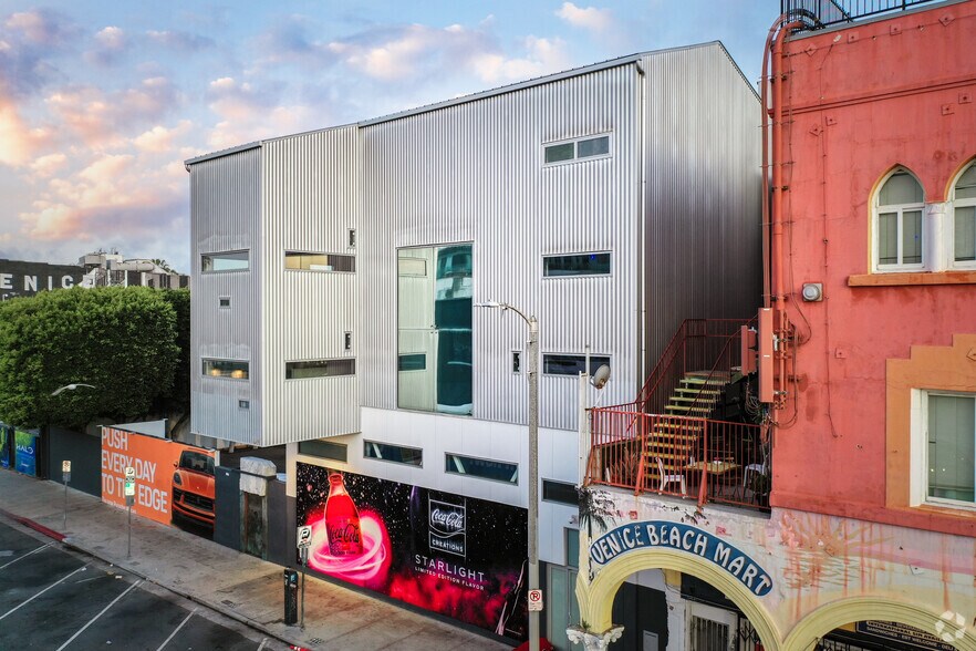 More Photos Of 57-69 Windward Ave, Venice Office For Lease